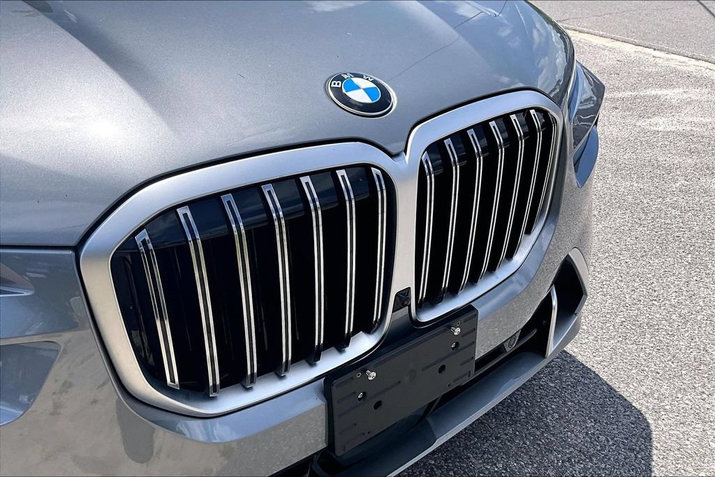 Used 2026 BMW X7 xDrive40i AWD/4WD image 33