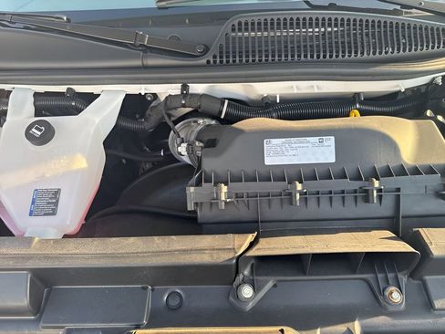Used 2023 Chevrolet Express 2500 w/ Driver Convenience Package RWD image 24