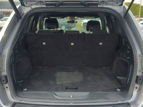 Used 2018 Jeep Grand Cherokee Laredo image 22