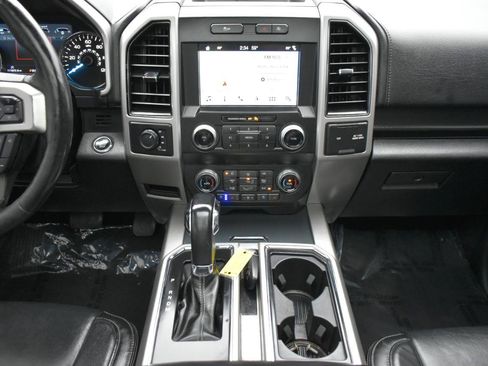 Used 2019 Ford F150 Lariat w/ Equipment Group 502A Luxury AWD/4WD image 19