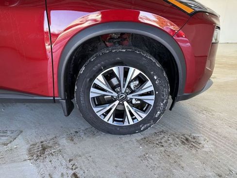 Certified 2022 Nissan Rogue SV image 14