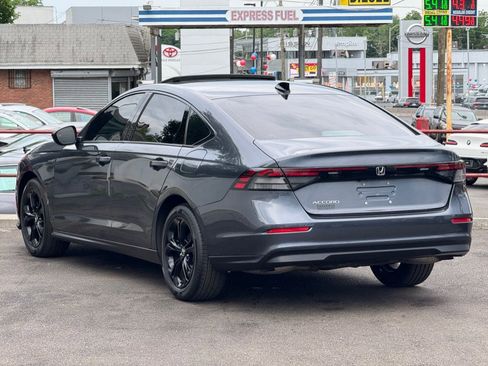 Used 2025 Honda Accord SE image 13
