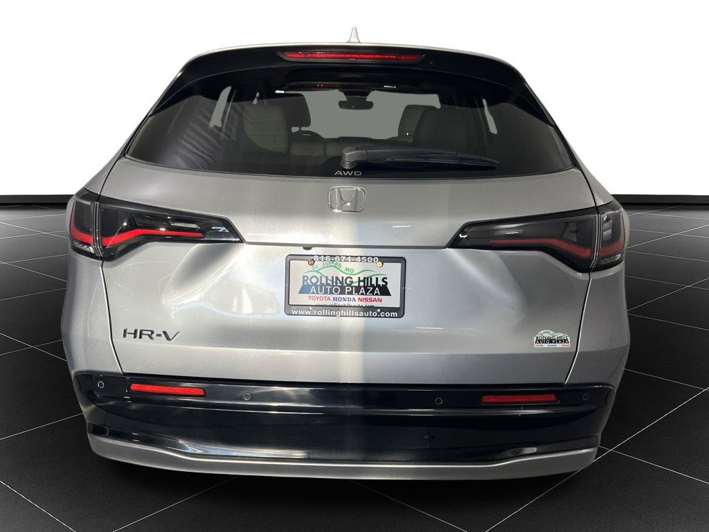 Used 2027 Honda HR-V EX-L image 4