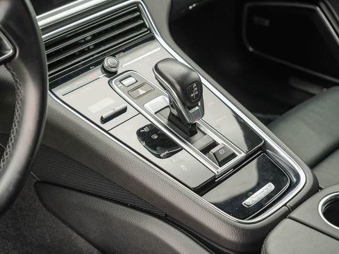 Used 2021 Porsche Panamera 4 AWD/4WD image 19