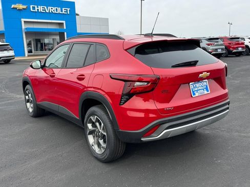 New 2026 Chevrolet Trax LT w/ LT Convenience Package image 3