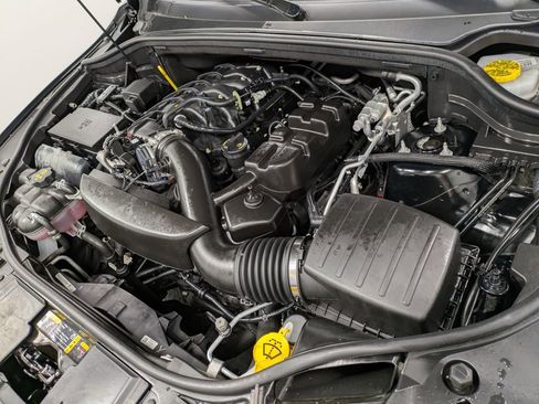 Used 2025 Dodge Durango GT image 30