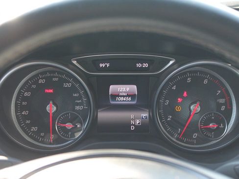 Used 2018 Mercedes-Benz CLA 250 4MATIC image 29