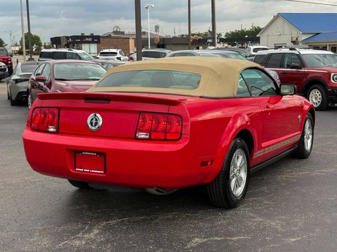 Used 2009 Ford Mustang Convertible RWD image 14