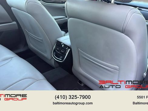 Used 2014 Cadillac XTS Luxury w/ Driver Awareness Package FWD image 32