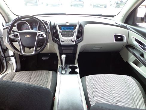 Used 2010 Chevrolet Equinox LT w/ Vehicle Interface Package FWD image 23