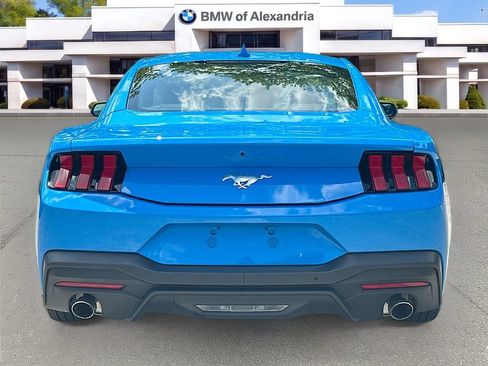 Used 2025 Ford Mustang Coupe RWD image 6