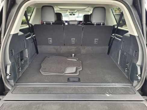 New 2026 Lincoln Navigator L Reserve AWD/4WD image 18