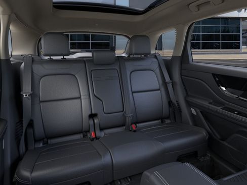 New 2026 Lincoln Corsair Premiere AWD/4WD image 11