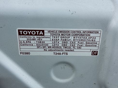 Used 2024 Toyota Tacoma TRD Pro AWD/4WD image 21