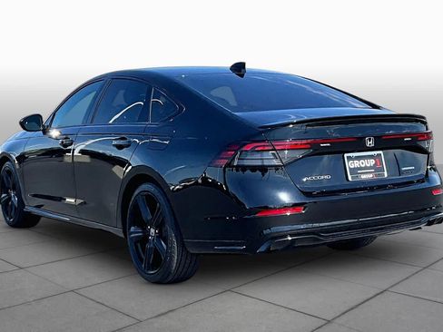 Used 2025 Honda Accord Sport image 11