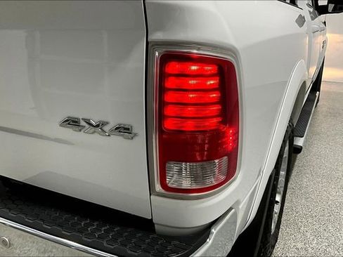 Used 2017 RAM 1500 Laramie w/ Convenience Group AWD/4WD image 25