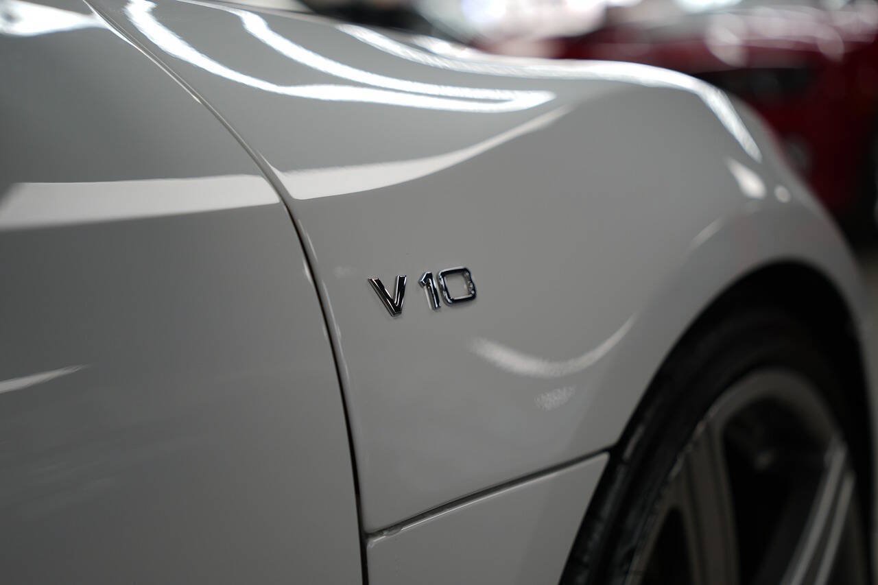 Used 2011 Audi R8 V10 AWD/4WD image 13