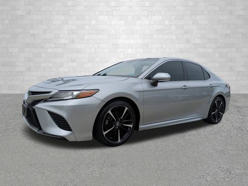 Used 2018 Toyota Camry XSE w/ Driver Assist Package FWD image 5