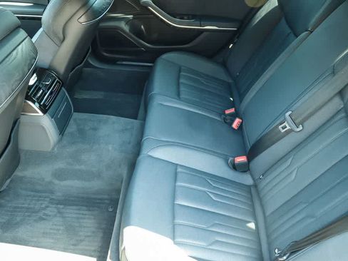 Used 2022 Audi A8 L 3.0T AWD/4WD image 13