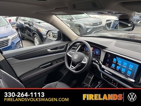 New 2026 Volkswagen Atlas Peak Edition image 33