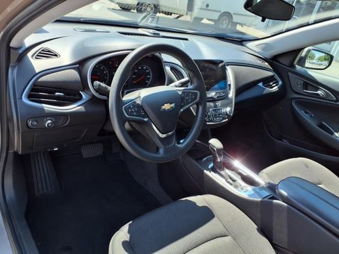 Used 2023 Chevrolet Malibu LT image 10