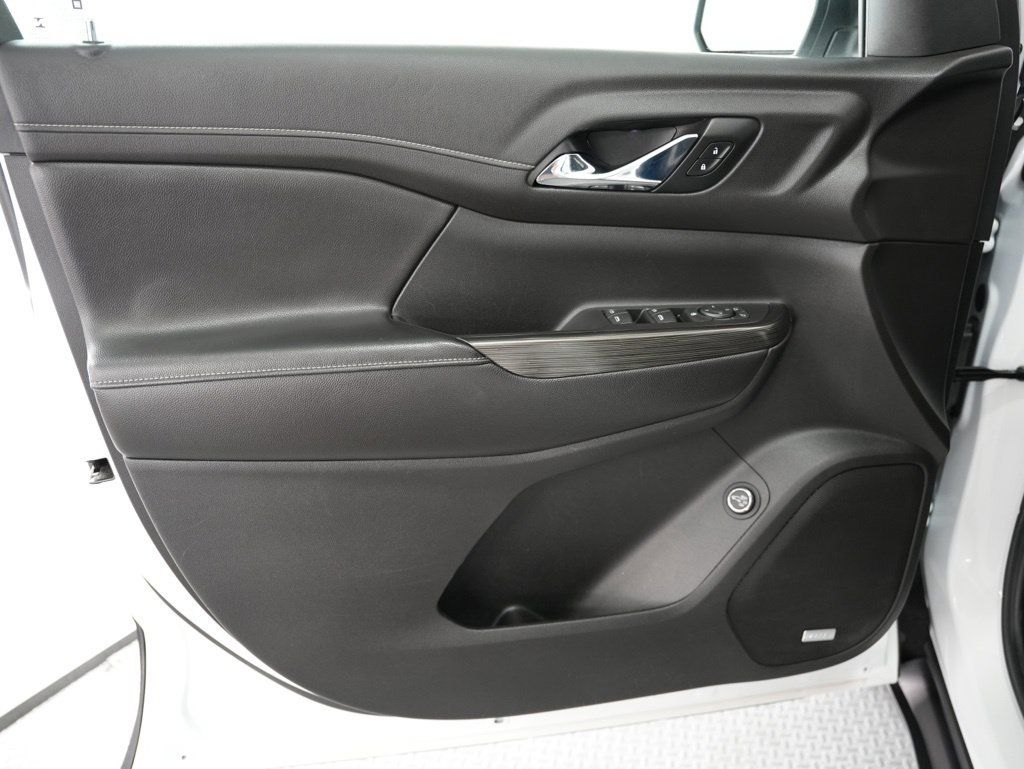 Used 2019 GMC Acadia SLT FWD image 43