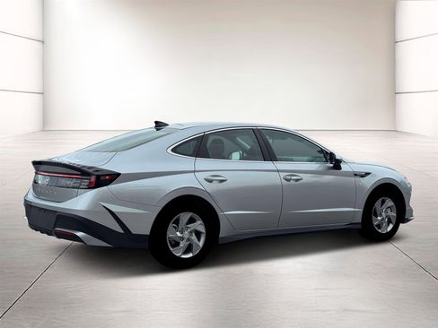 New 2026 Hyundai Sonata SE image 8