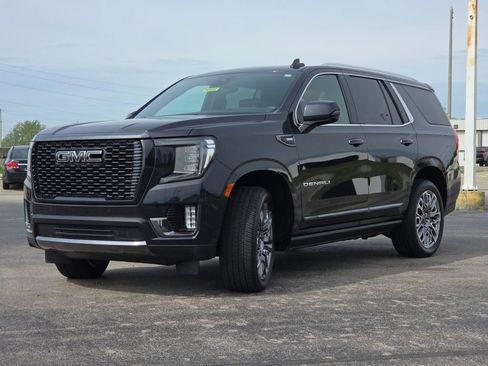 Used 2023 GMC Yukon Denali Ultimate AWD/4WD image 30