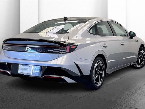 Used 2024 Hyundai Sonata SEL w/ Convenience Package image 10