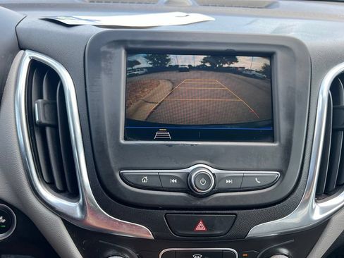 Used 2019 Chevrolet Equinox LS w/ LS Convenience Package FWD image 34