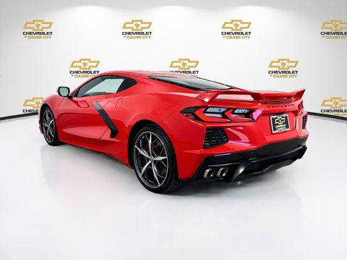 Used 2022 Chevrolet Corvette Stingray Coupe w/ Z51 Performance Package RWD image 6