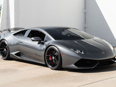 Used 2015 Lamborghini Huracan LP 610-4 image 2