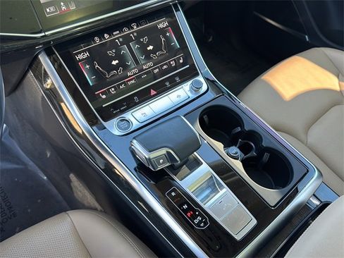 Used 2021 Audi Q7 3.0T Prestige w/ Prestige Package image 19