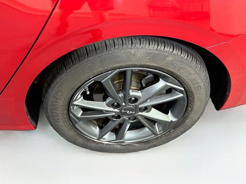 Used 2023 Kia Forte LXS w/ LXS Technology Package FWD image 28