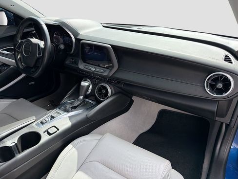 Used 2022 Chevrolet Camaro LT w/ Technology Package RWD image 29