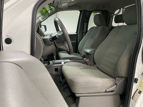 Used 2019 Nissan Frontier S image 10
