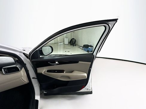 Used 2020 Kia Sorento S image 30