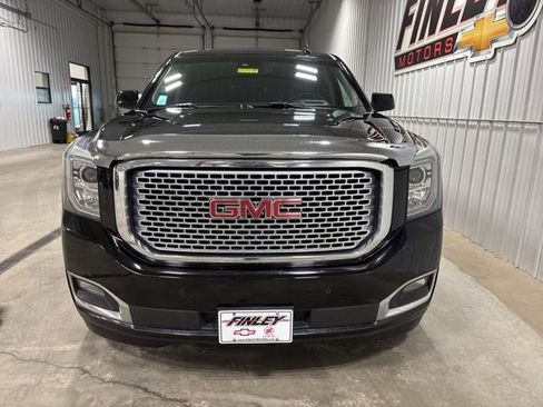 Used 2016 GMC Yukon Denali image 7