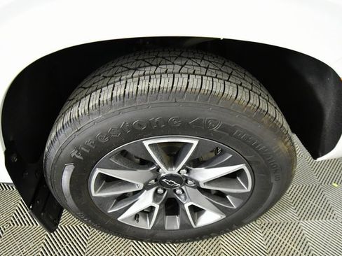 Used 2022 Chevrolet Tahoe Z71 image 17