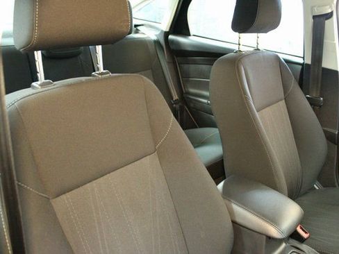 Used 2018 Ford Focus SE image 11