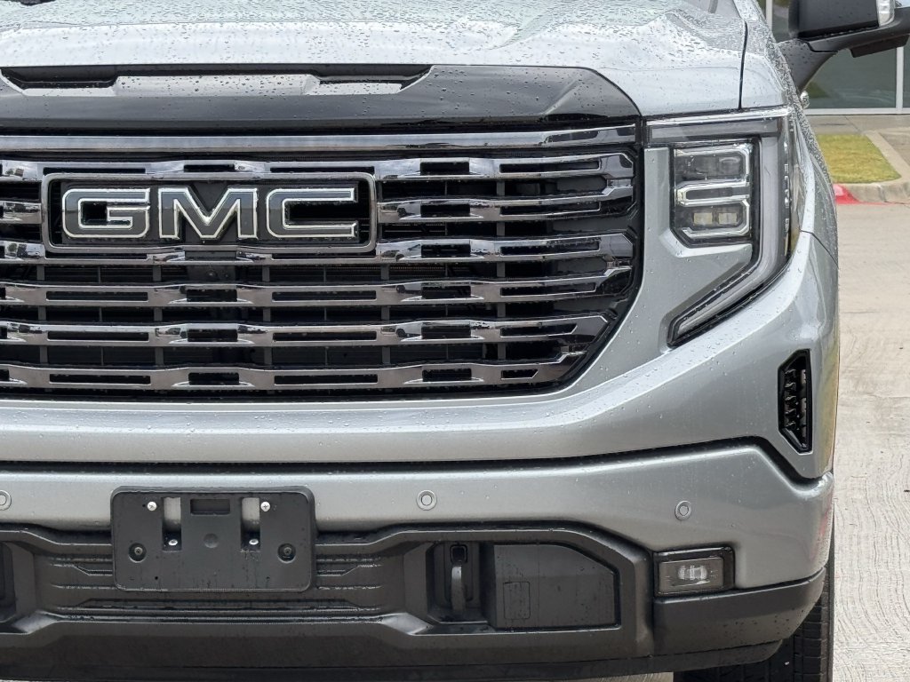 Used 2026 GMC Sierra 1500 Denali Ultimate AWD/4WD image 9