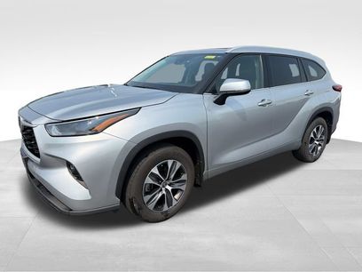 Used 2022 Toyota Highlander XLE