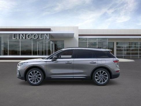 New 2026 Lincoln Corsair Premiere image 3
