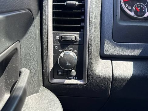 Used 2017 RAM 1500 Express w/ Black Ram 1500 Express Group AWD/4WD image 24