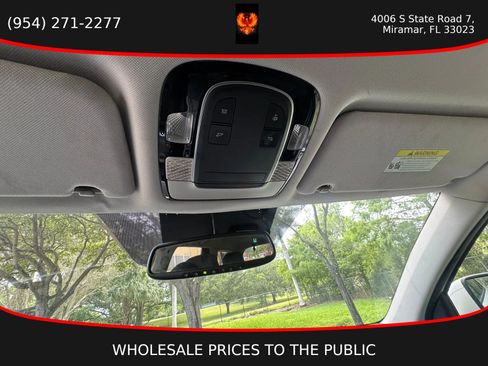 Used 2021 Hyundai Palisade SE AWD/4WD image 15