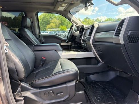 Used 2020 Ford F350 Lariat w/ Lariat Ultimate Package image 9