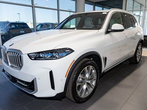 New 2026 BMW X5 xDrive40i image 3