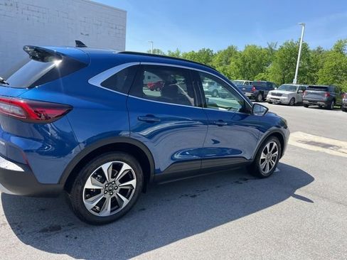 Used 2023 Ford Escape Platinum FWD image 9
