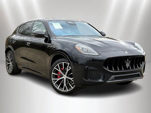 Used 2023 Maserati Grecale Modena AWD/4WD image 3