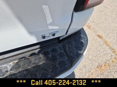 Used 2024 Chevrolet Colorado LT w/ LT Convenience Package II RWD image 13